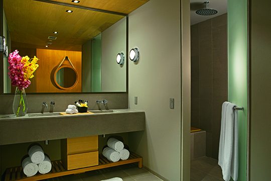 csl-accommodations-bathroom