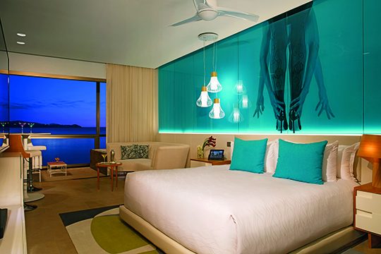 mb-accom-jr-suite-ocean-view-night